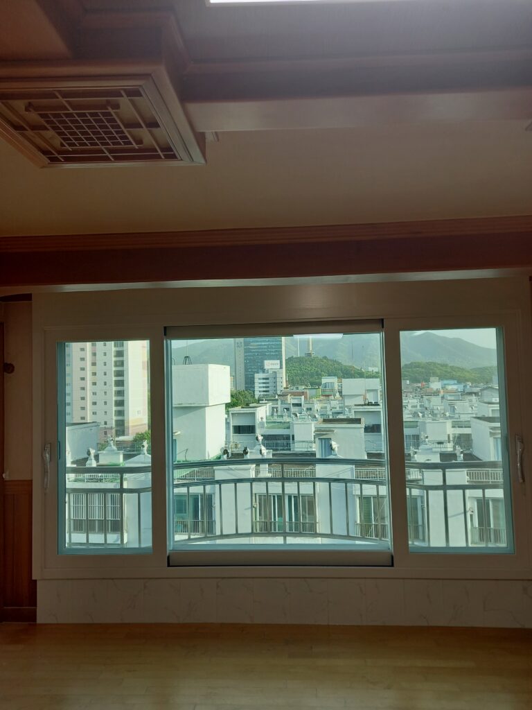 발코니 창호공사 2